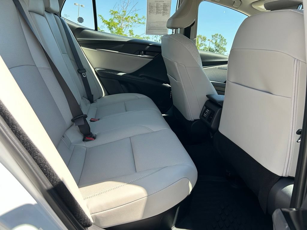 Used 2026 Toyota Camry XLE AWD/4WD image 28