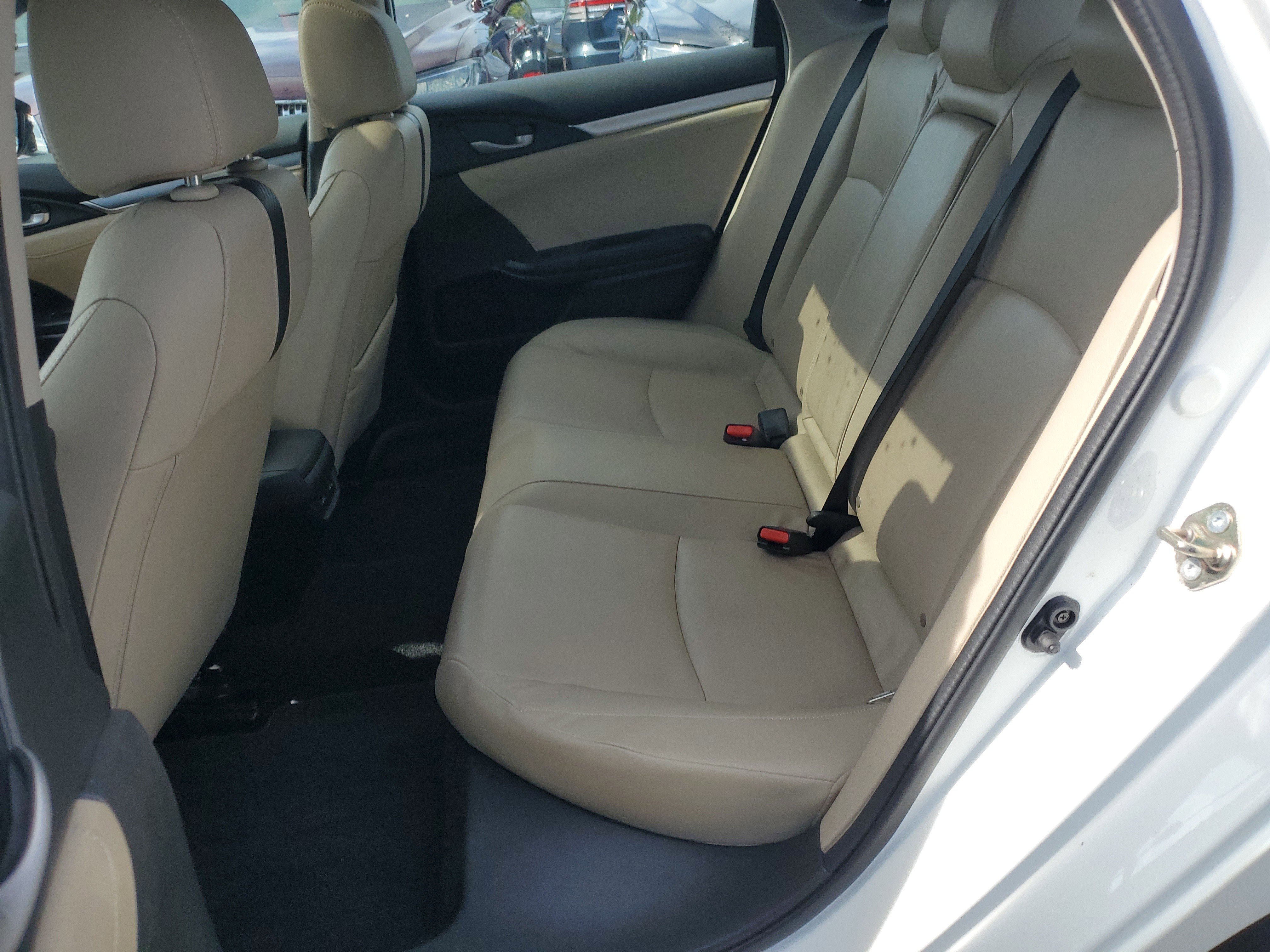 Used 2017 Honda Civic Touring image 9