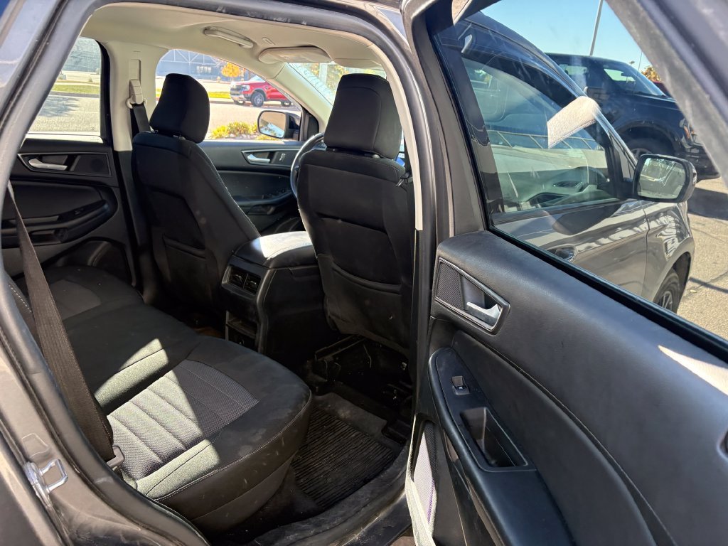 Certified 2023 Ford Edge SE w/ Black Appearance Package AWD/4WD image 29