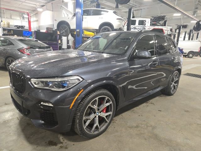 Used 2021 BMW X5 M50i w/ Executive Package image 9