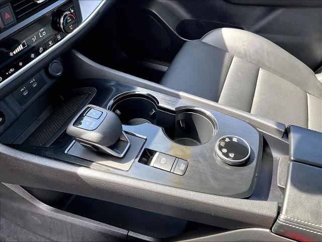 Certified 2026 Nissan Rogue SV w/ SV Premium Package image 20