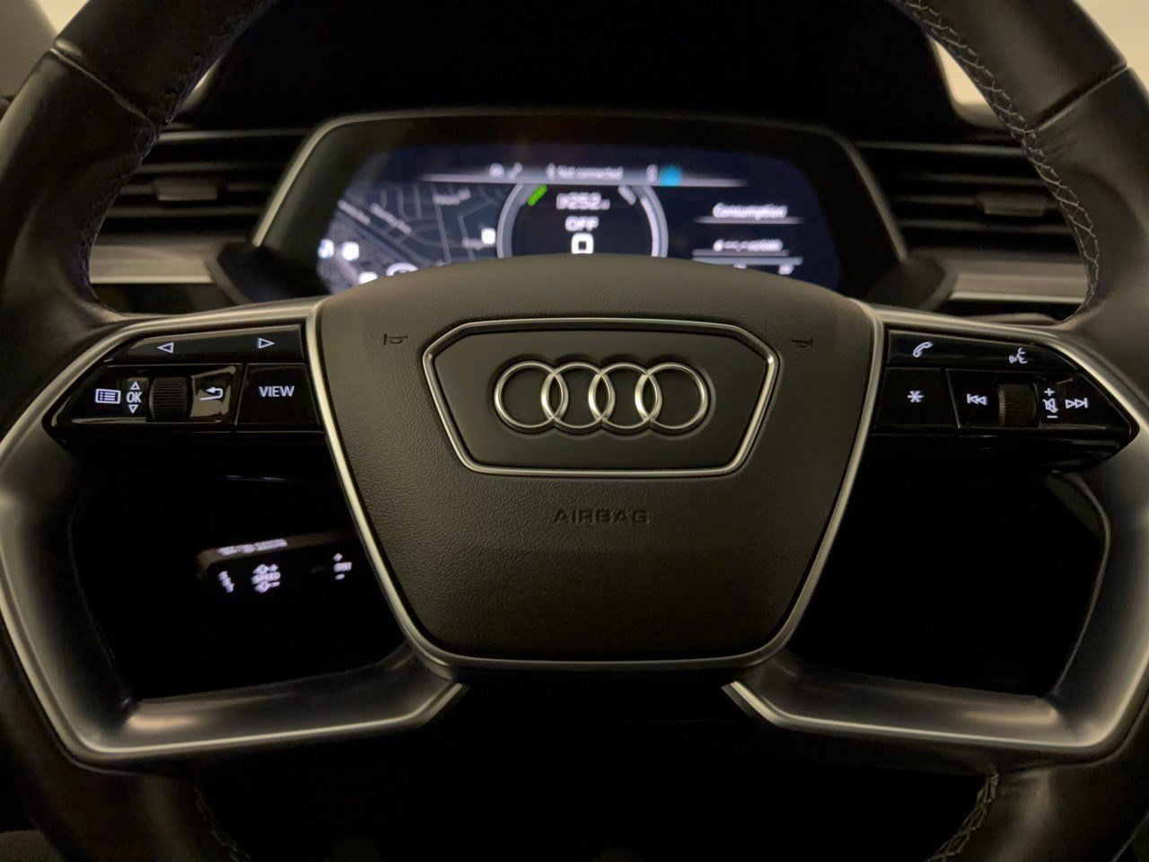 Used 2024 Audi Q8 e-tron Premium Plus AWD/4WD image 10