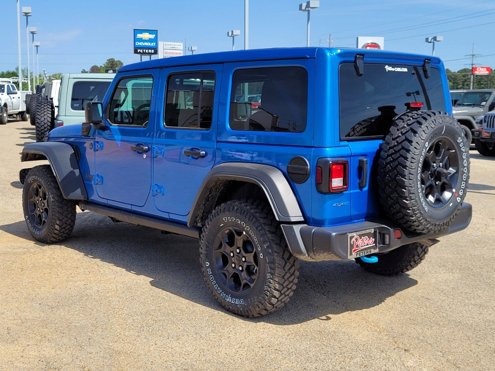 New 2023 Jeep Wrangler Unlimited w/ Sun & Screen Package image 3