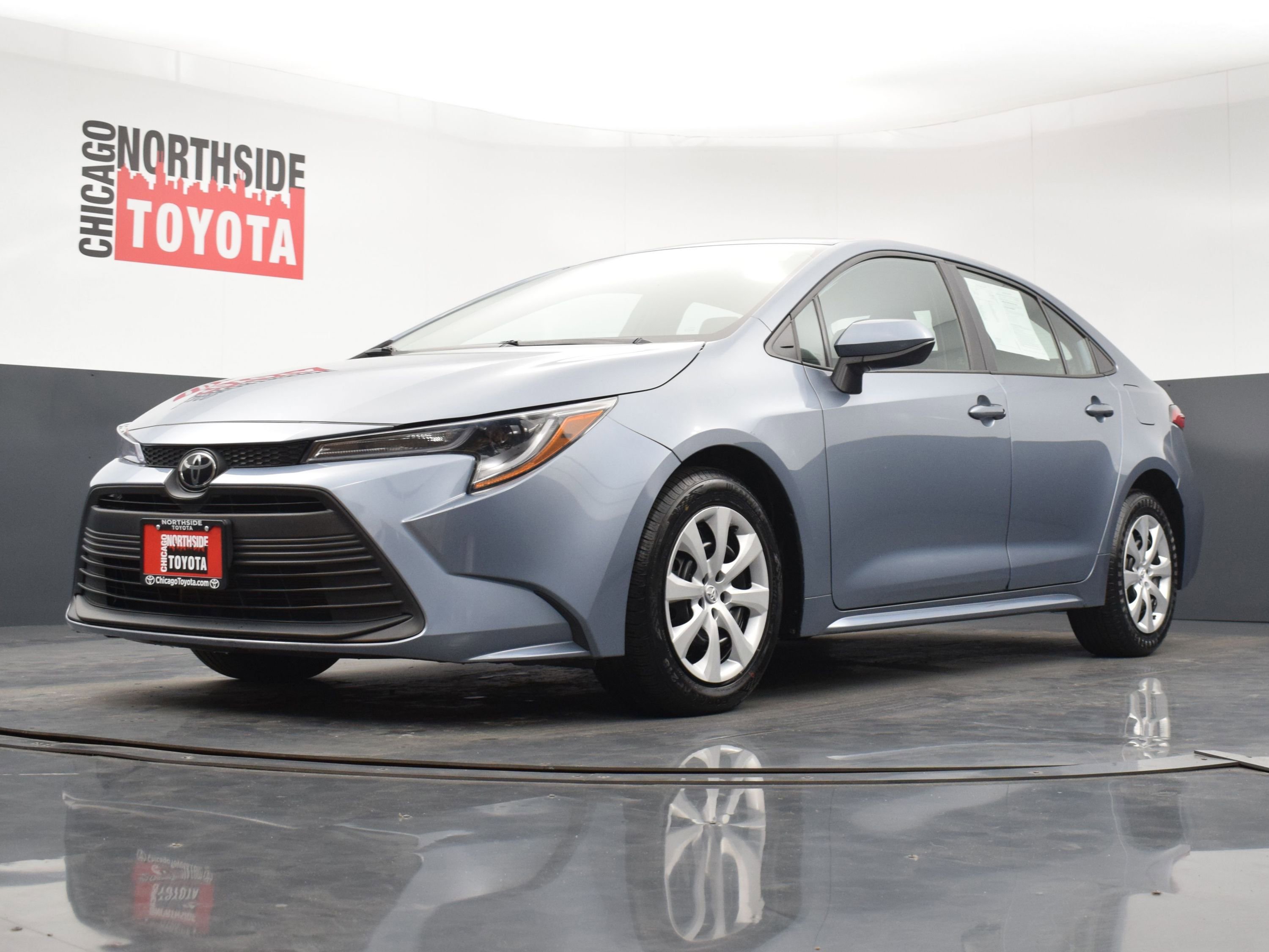 Used 2023 Toyota Corolla LE FWD image 30