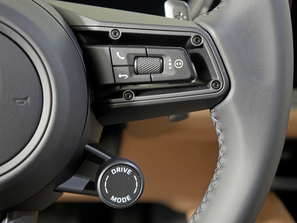 New 2026 Porsche Cayenne AWD/4WD image 26