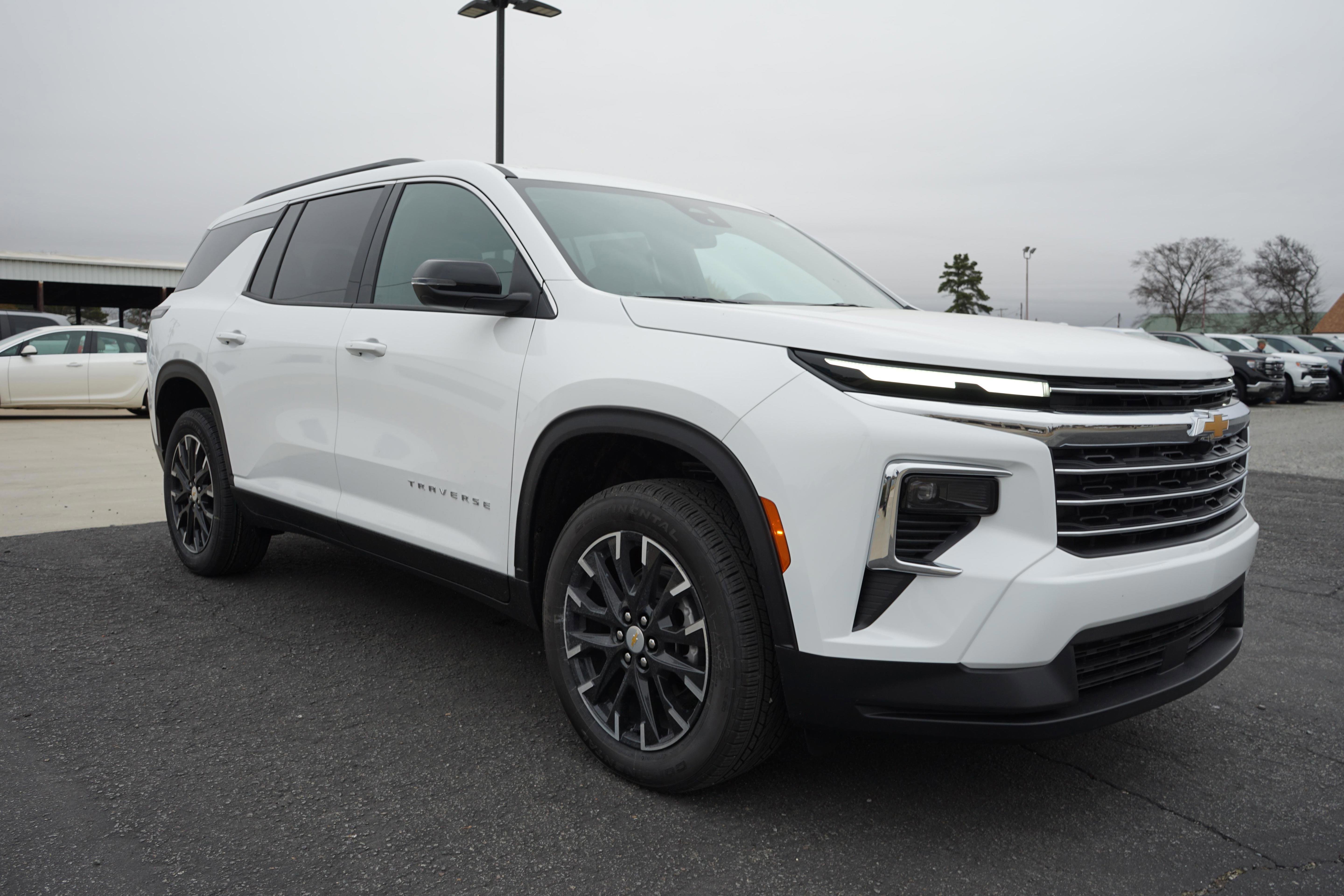 New 2026 Chevrolet Traverse LT w/ Sun and Wheel Package image 7