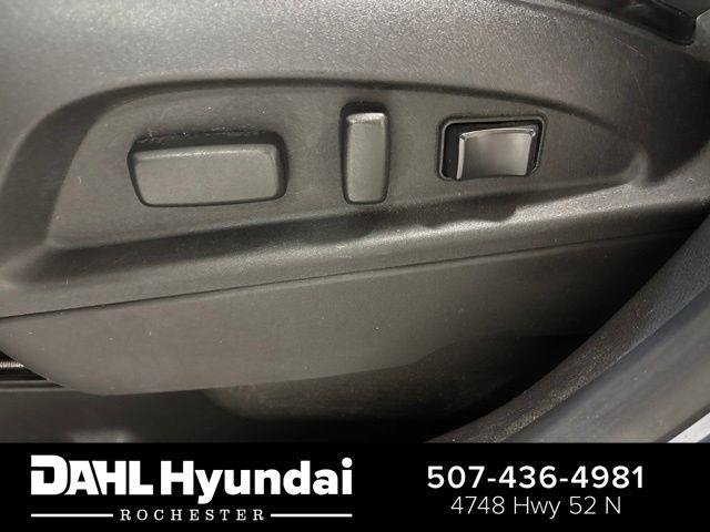 Used 2011 GMC Terrain SLT w/ Cargo Package AWD/4WD image 9