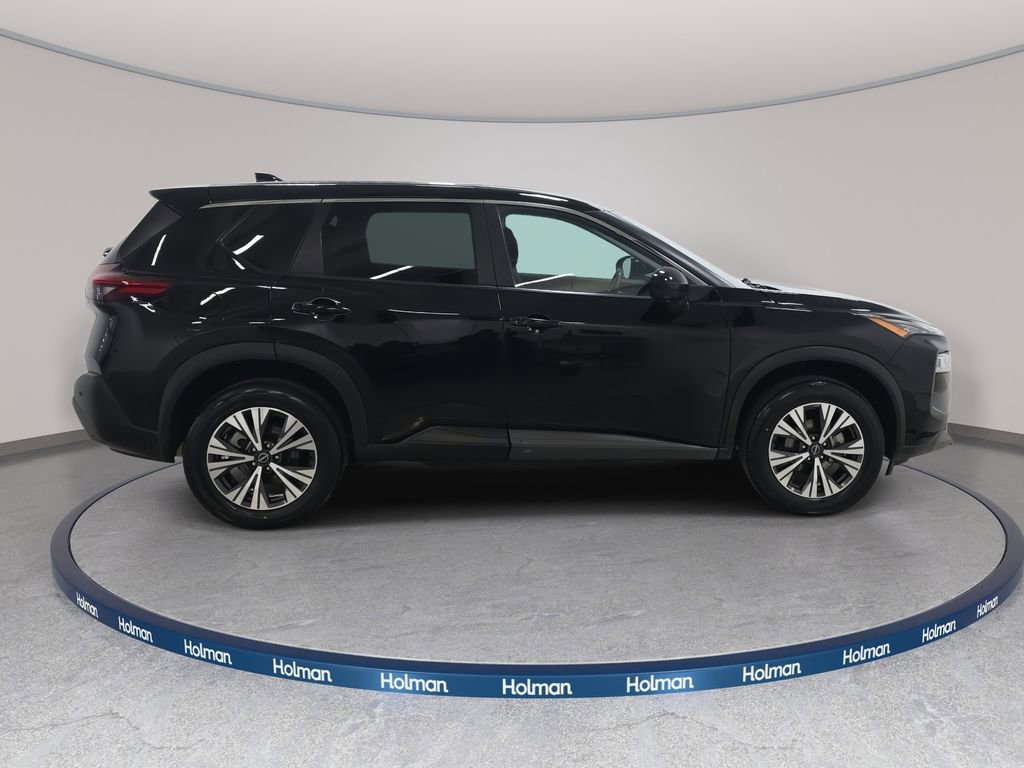 Used 2023 Nissan Rogue SV image 5