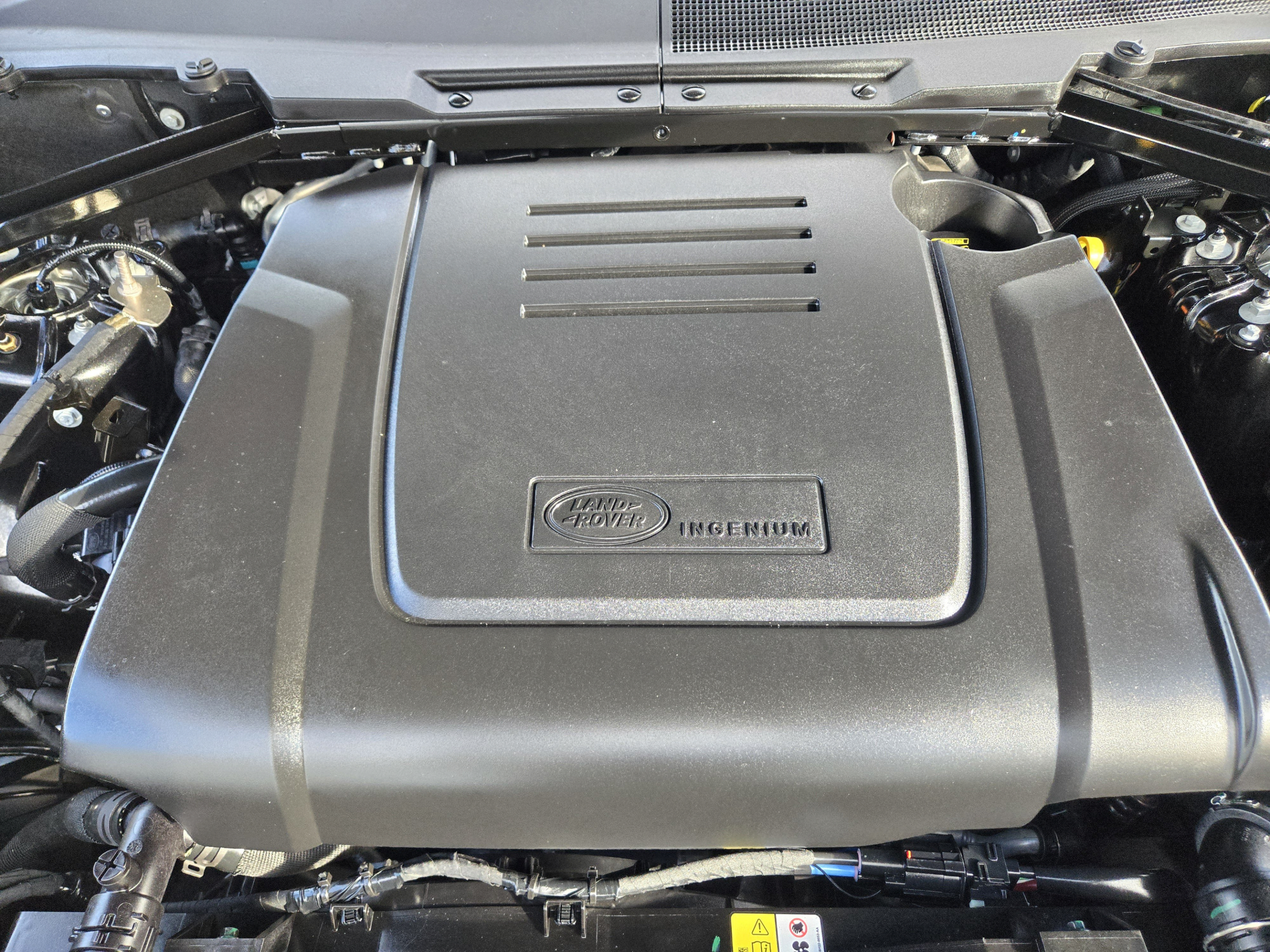 New 2026 Land Rover Defender 110 S AWD/4WD image 21