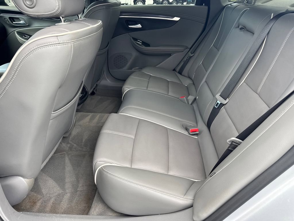 Used 2018 Chevrolet Impala Premier w/ Premier Confidence Package FWD image 21