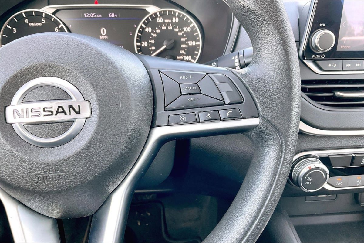 Used 2020 Nissan Altima 2.5 S FWD image 19