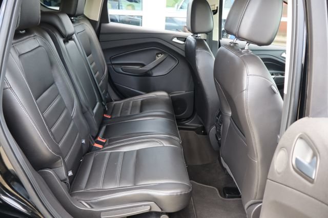 Used 2017 Ford Escape Titanium FWD image 31