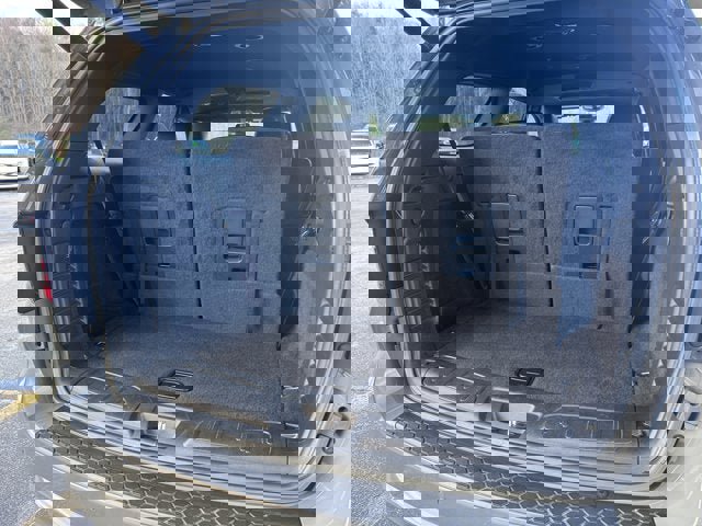 Used 2022 Dodge Durango GT w/ Blacktop Package AWD/4WD image 5