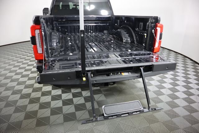 Used 2024 Ford F250 Platinum w/ FX4 Off-Road Package AWD/4WD image 35
