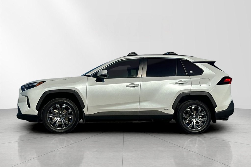 Used 2023 Toyota RAV4 XLE Premium AWD/4WD image 3