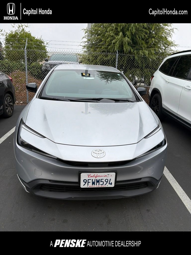 Used 2023 Toyota Prius LE