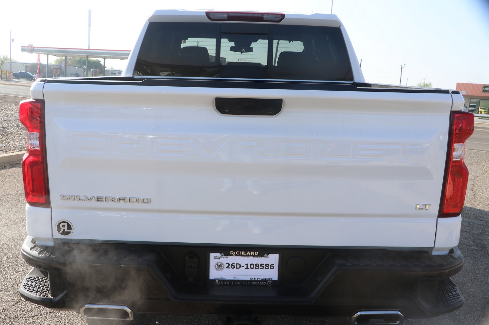 Used 2024 Chevrolet Silverado 1500 LT Trail Boss w/ Convenience Package II image 6