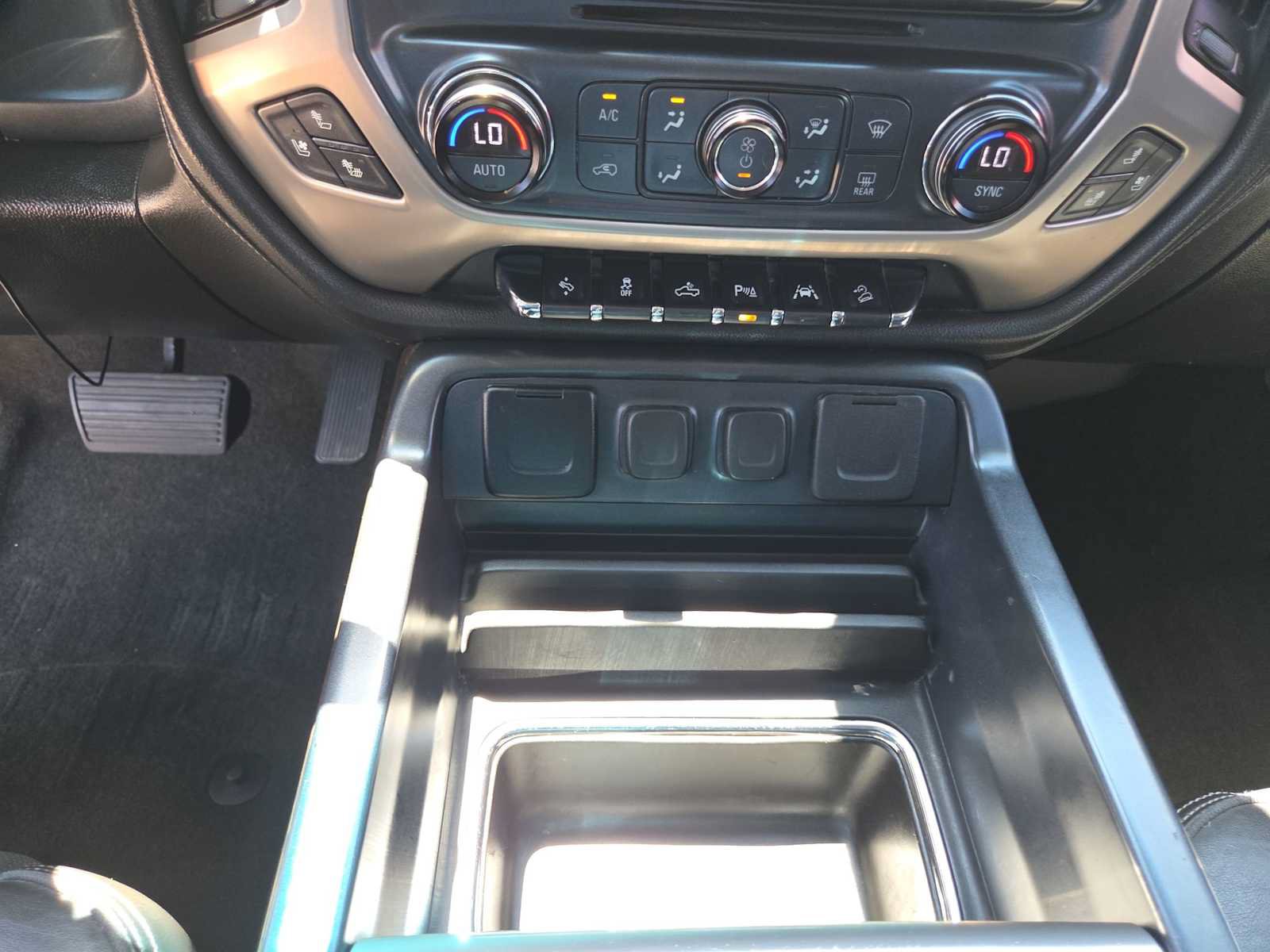Used 2018 GMC Sierra 1500 Denali AWD/4WD image 25