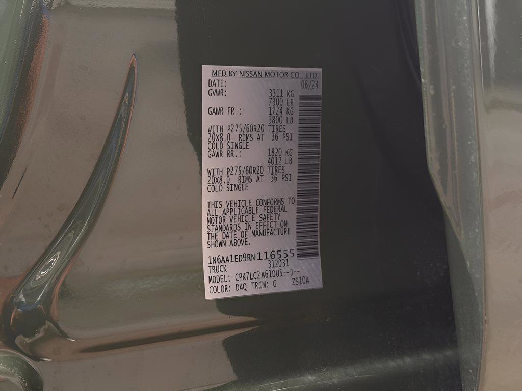 Used 2024 Nissan Titan SV w/ SV Bronze Edition Package image 28