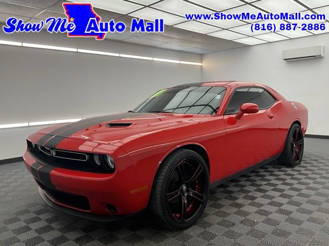 Used 2016 Dodge Challenger SXT
