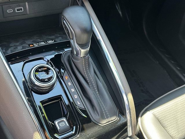 Used 2024 GMC Canyon Denali image 15