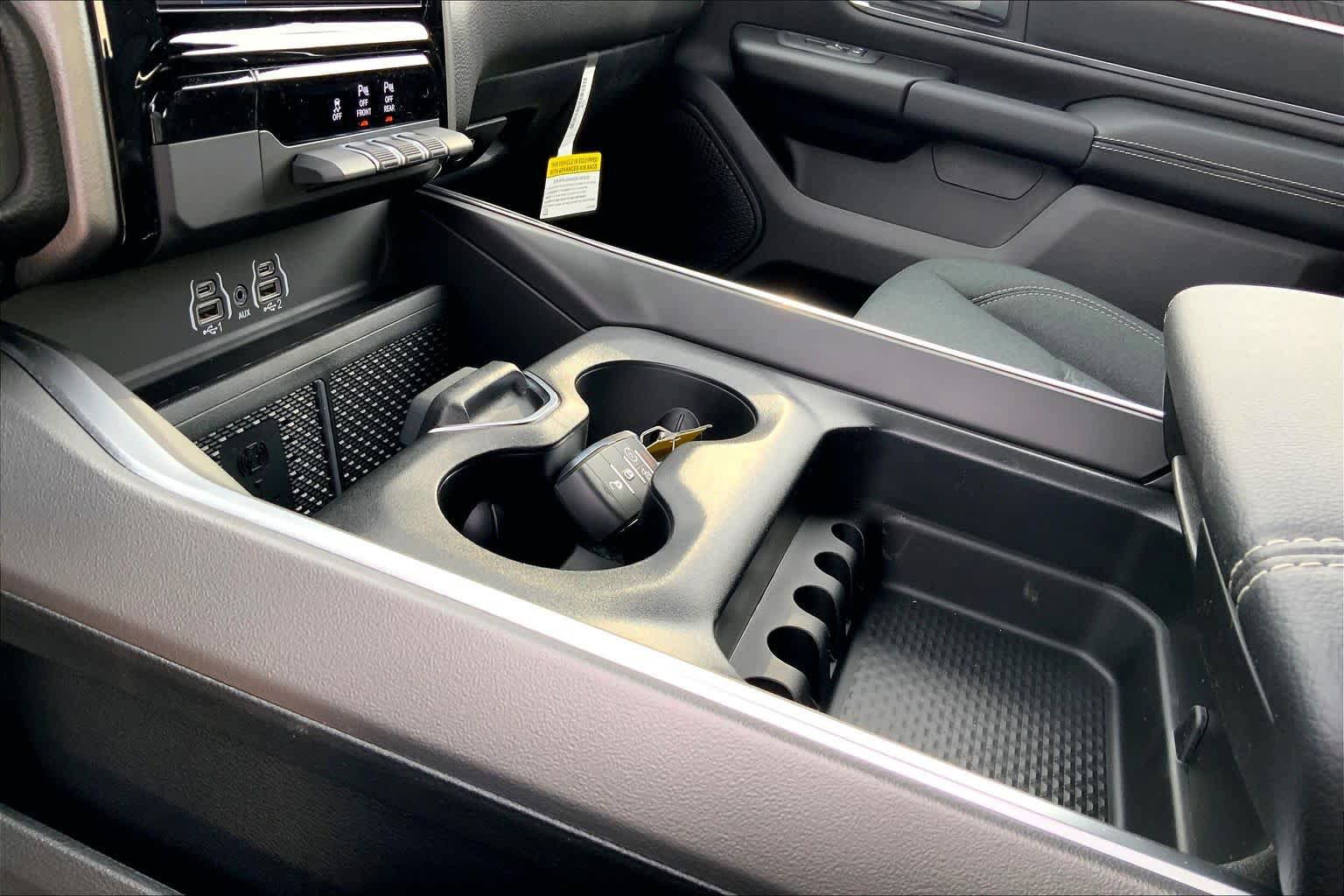 New 2026 RAM 1500 Lone Star AWD/4WD image 7