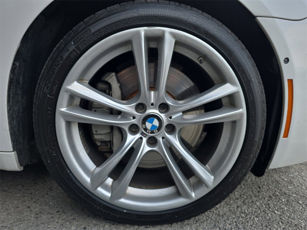 Used 2015 BMW 750Li image 19