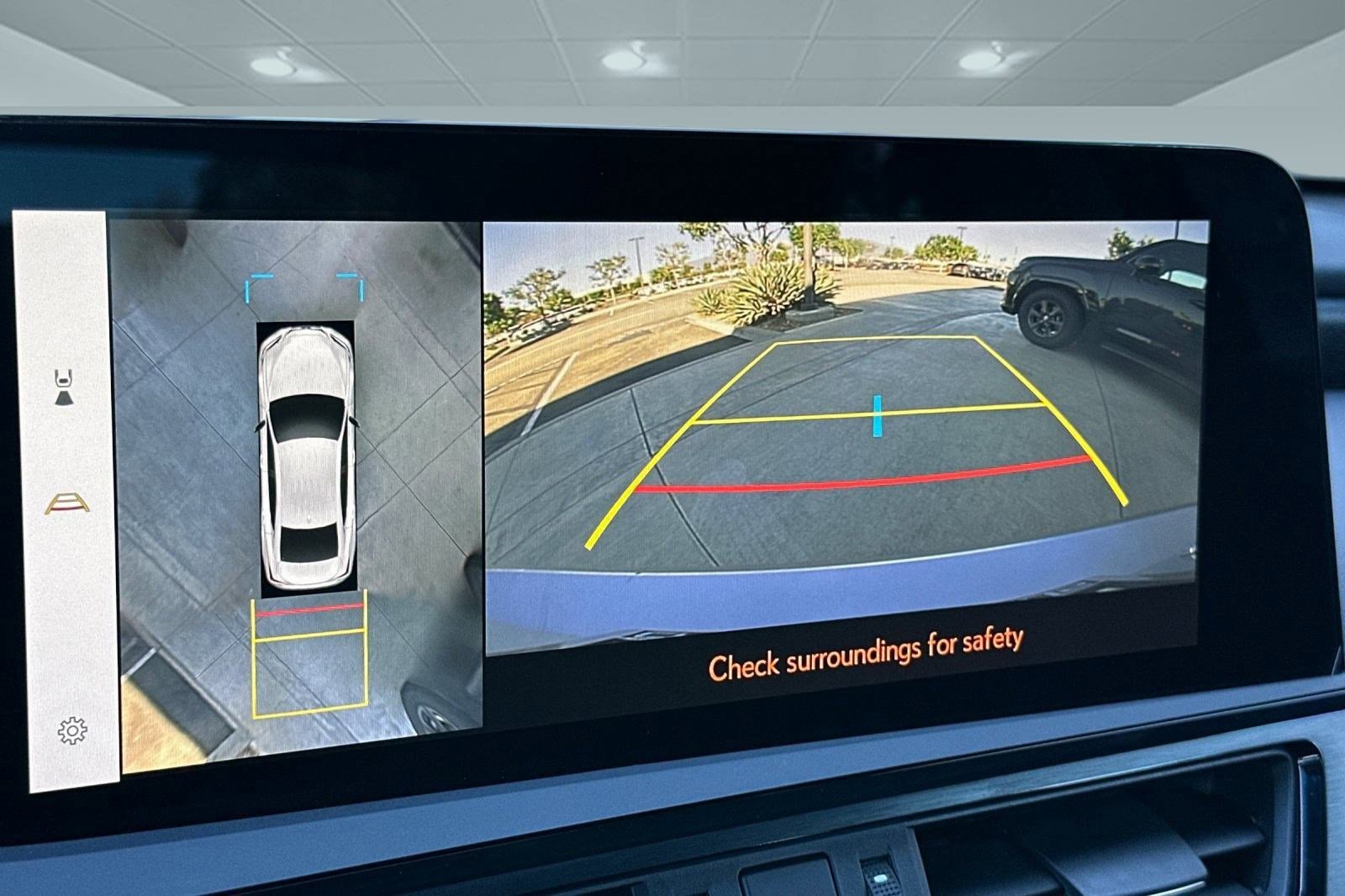 Certified 2025 Lexus ES 300h w/ Luxury Package image 26