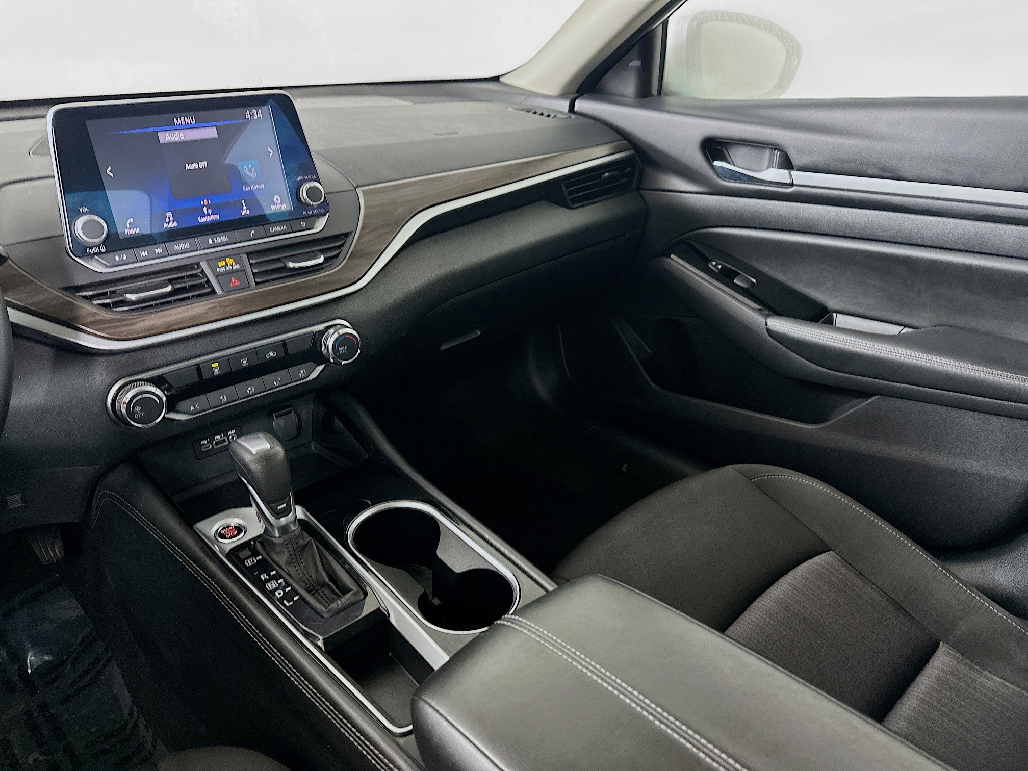 Used 2023 Nissan Altima 2.5 SV image 21