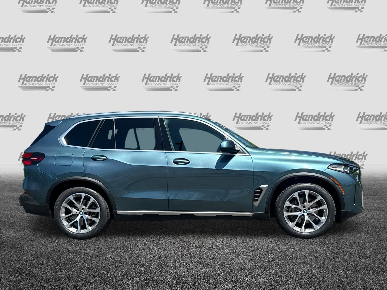 Certified 2024 BMW X5 xDrive40i w/ Parking Assistance Package image 3