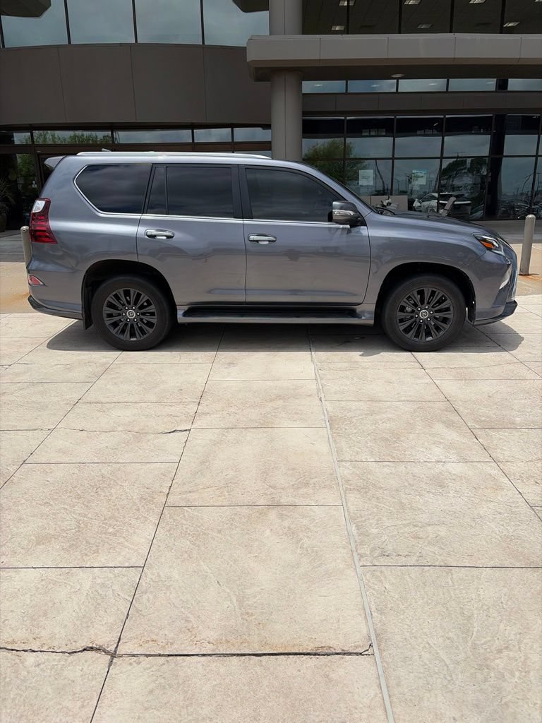 Used 2022 Lexus GX 460 Luxury w/ Sport Design Package AWD/4WD image 8