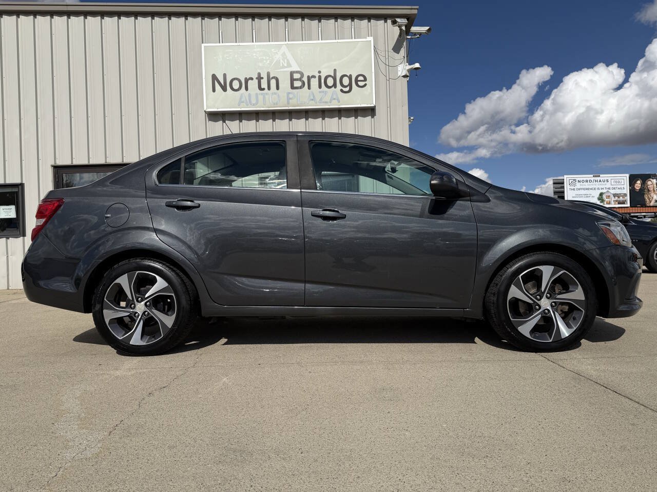 Used 2017 Chevrolet Sonic Premier FWD image 25