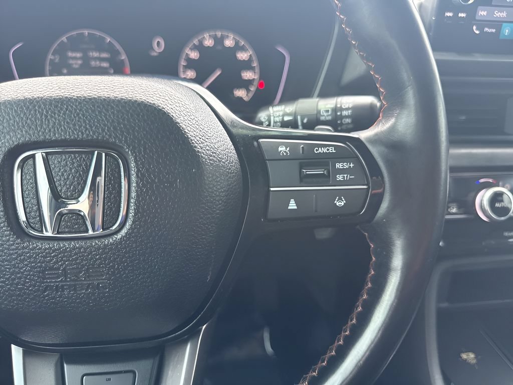 Used 2025 Honda Pilot TrailSport image 18