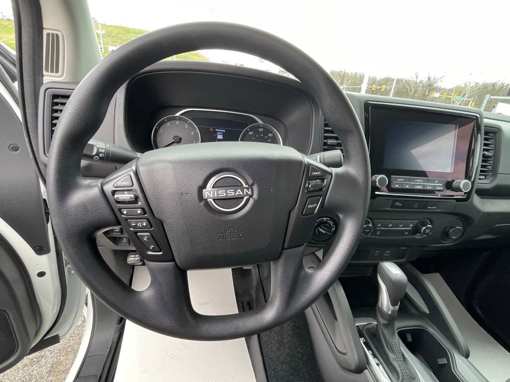 Used 2024 Nissan Frontier S w/ Tow Package image 33