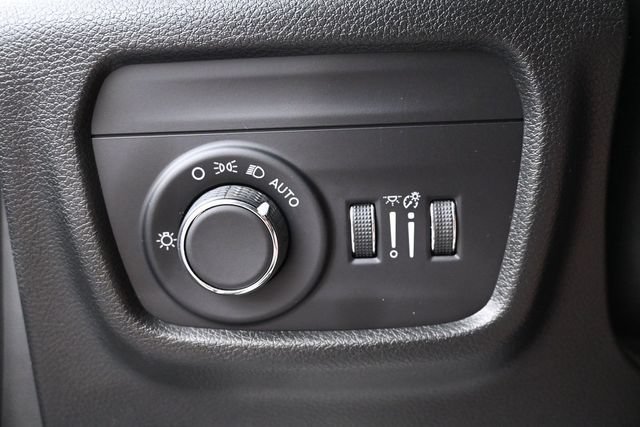 Used 2023 Jeep Grand Cherokee L Laredo w/ Luxury Tech Group I AWD/4WD image 24