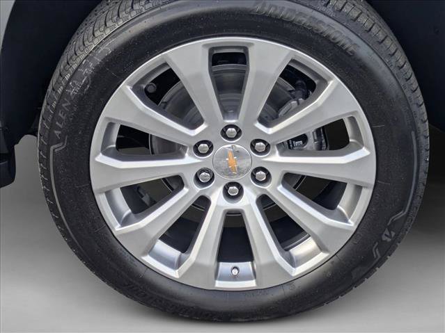 New 2026 Chevrolet Suburban Premier RWD image 10