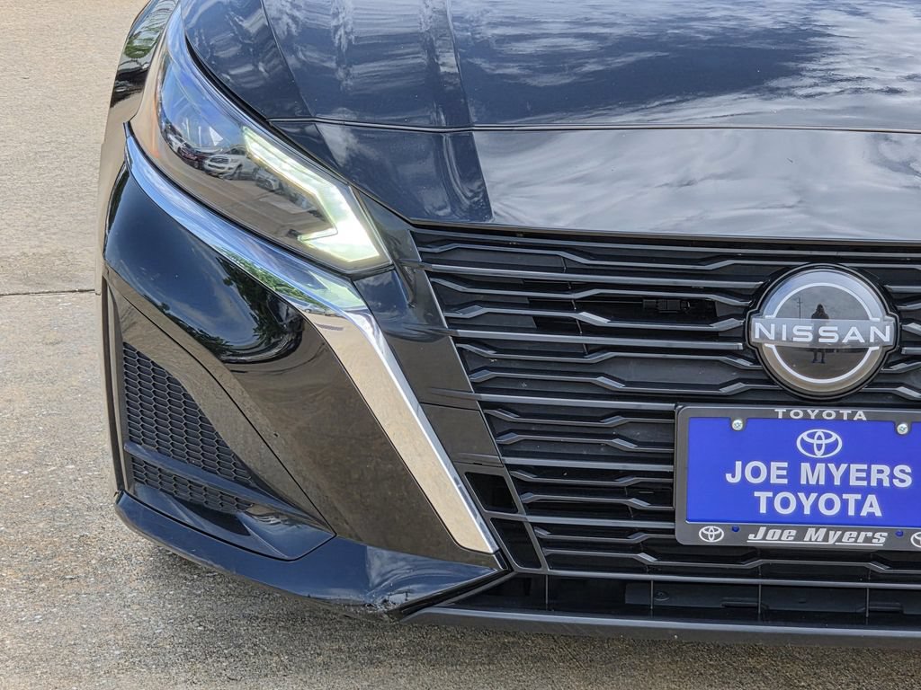 Used 2024 Nissan Altima 2.5 SV FWD image 5