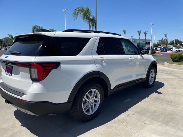 New 2026 Ford Explorer Active w/ Active Comfort Package RWD image 5