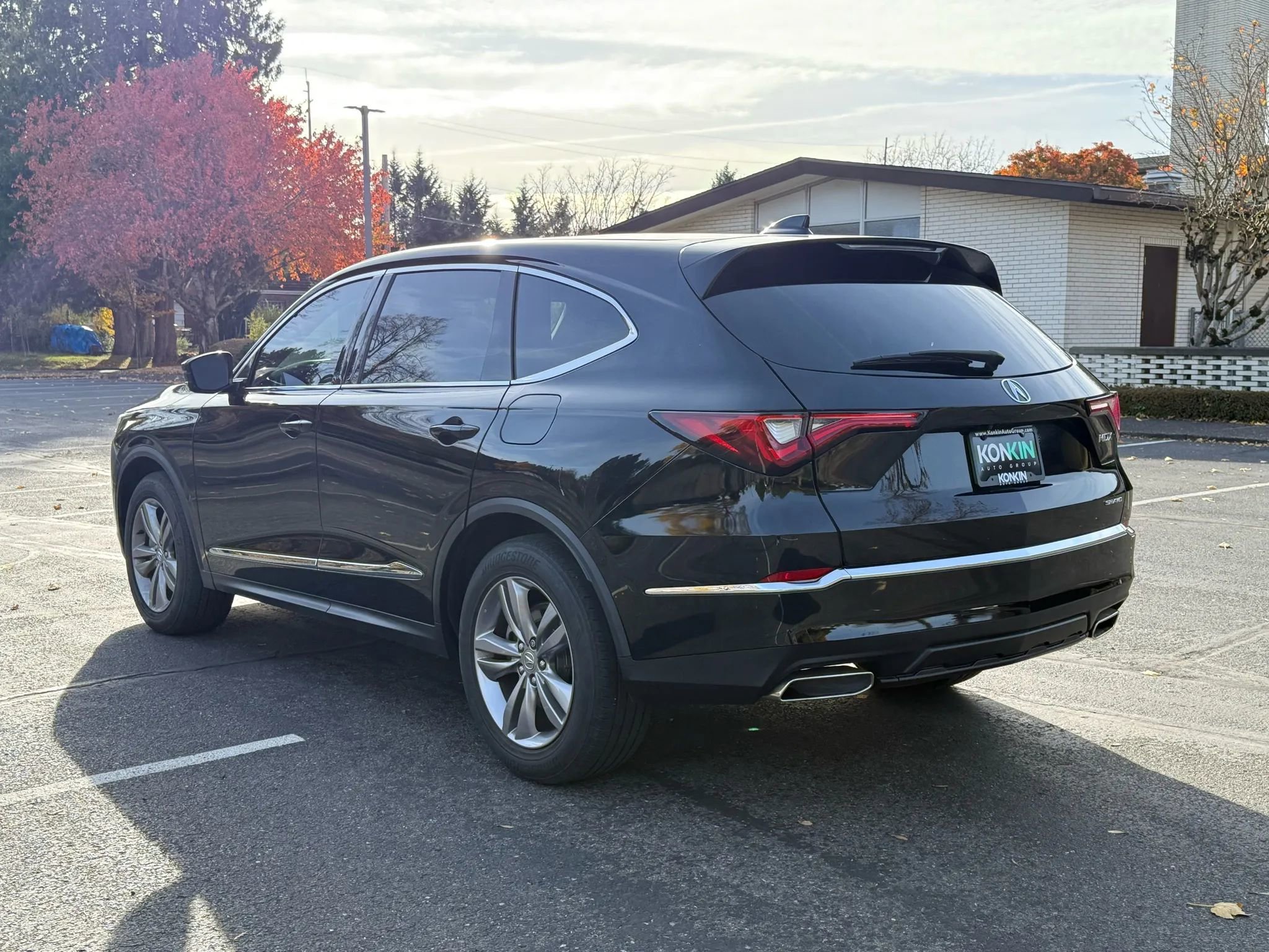 Used 2022 Acura MDX SH-AWD image 4