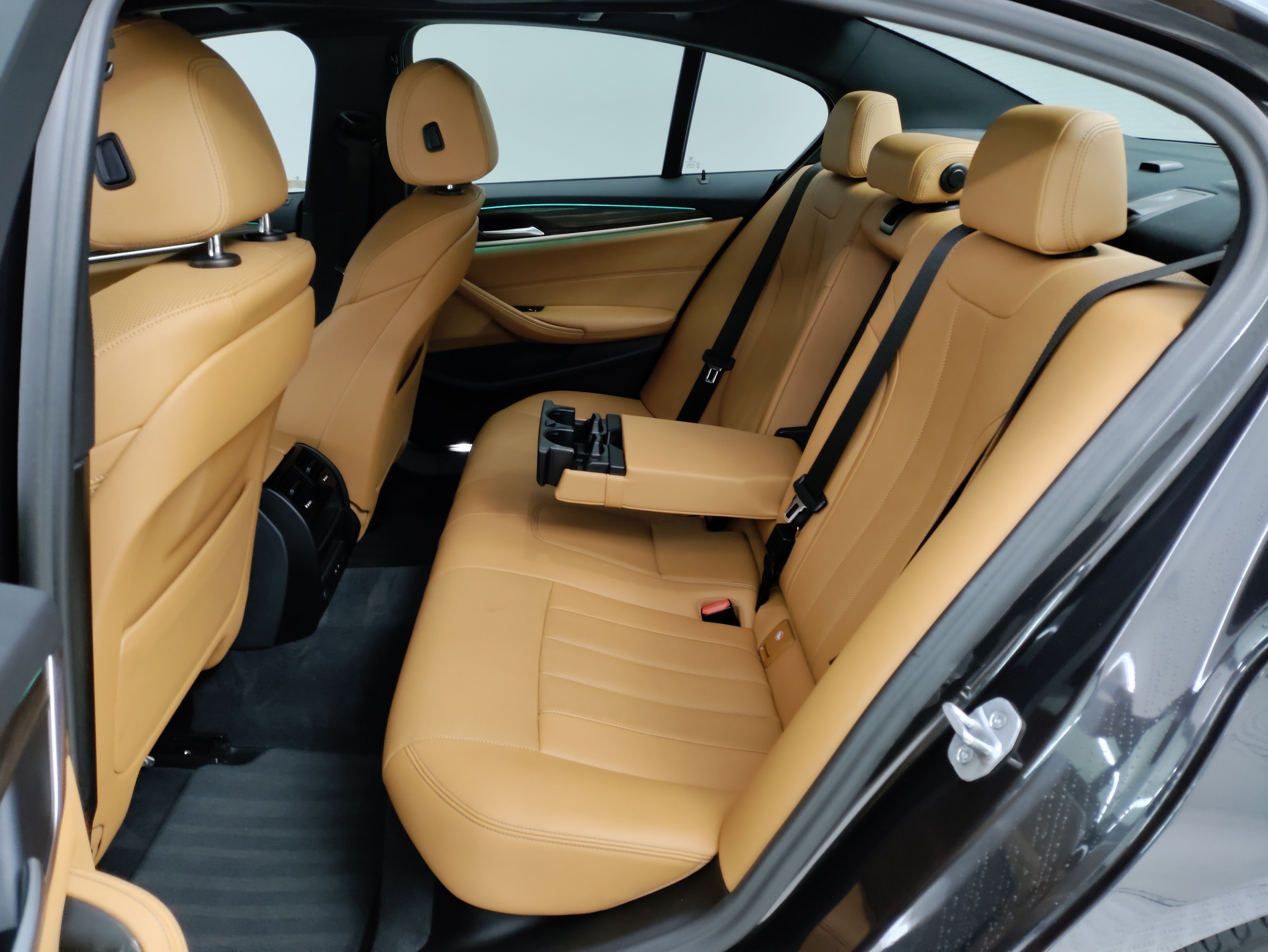 Certified 2023 BMW 540i w/ M Sport Package image 29