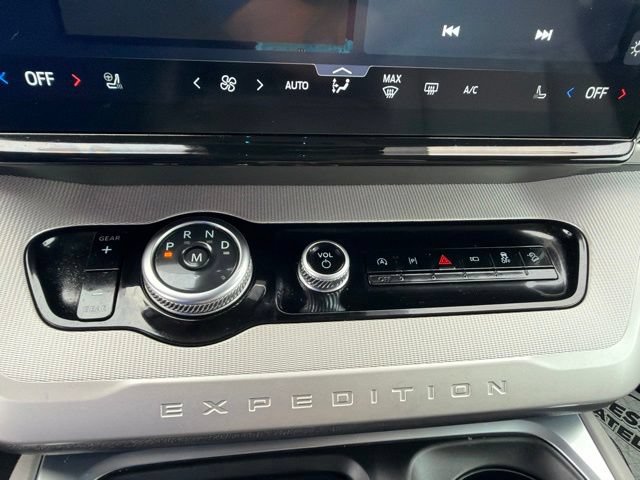 Used 2025 Ford Expedition Active AWD/4WD image 50