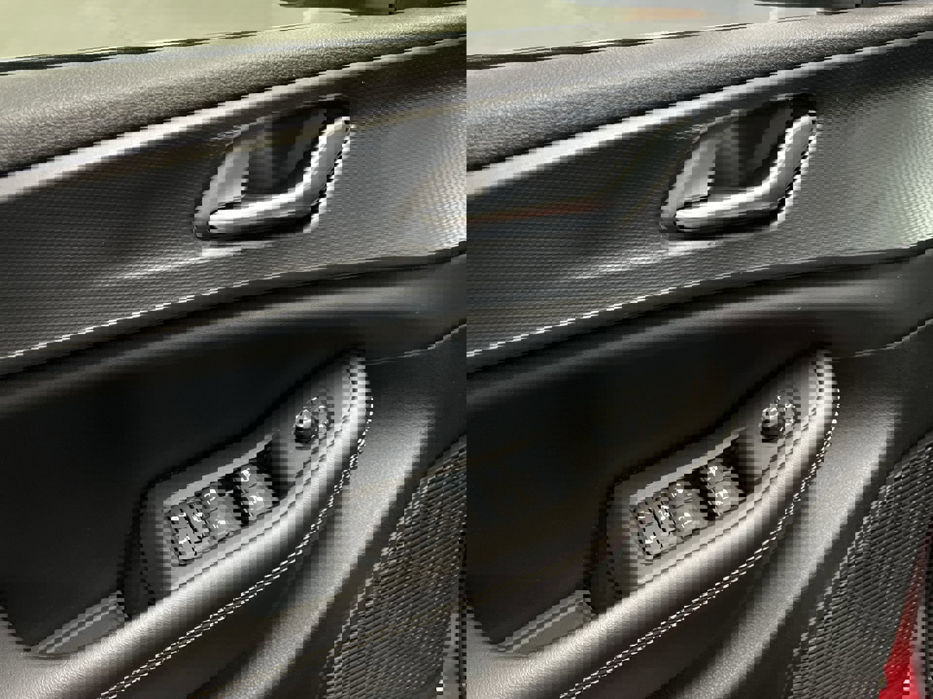 Used 2023 Jeep Grand Cherokee Laredo image 91