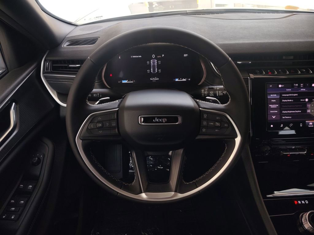 New 2026 Jeep Grand Cherokee Laredo RWD image 21
