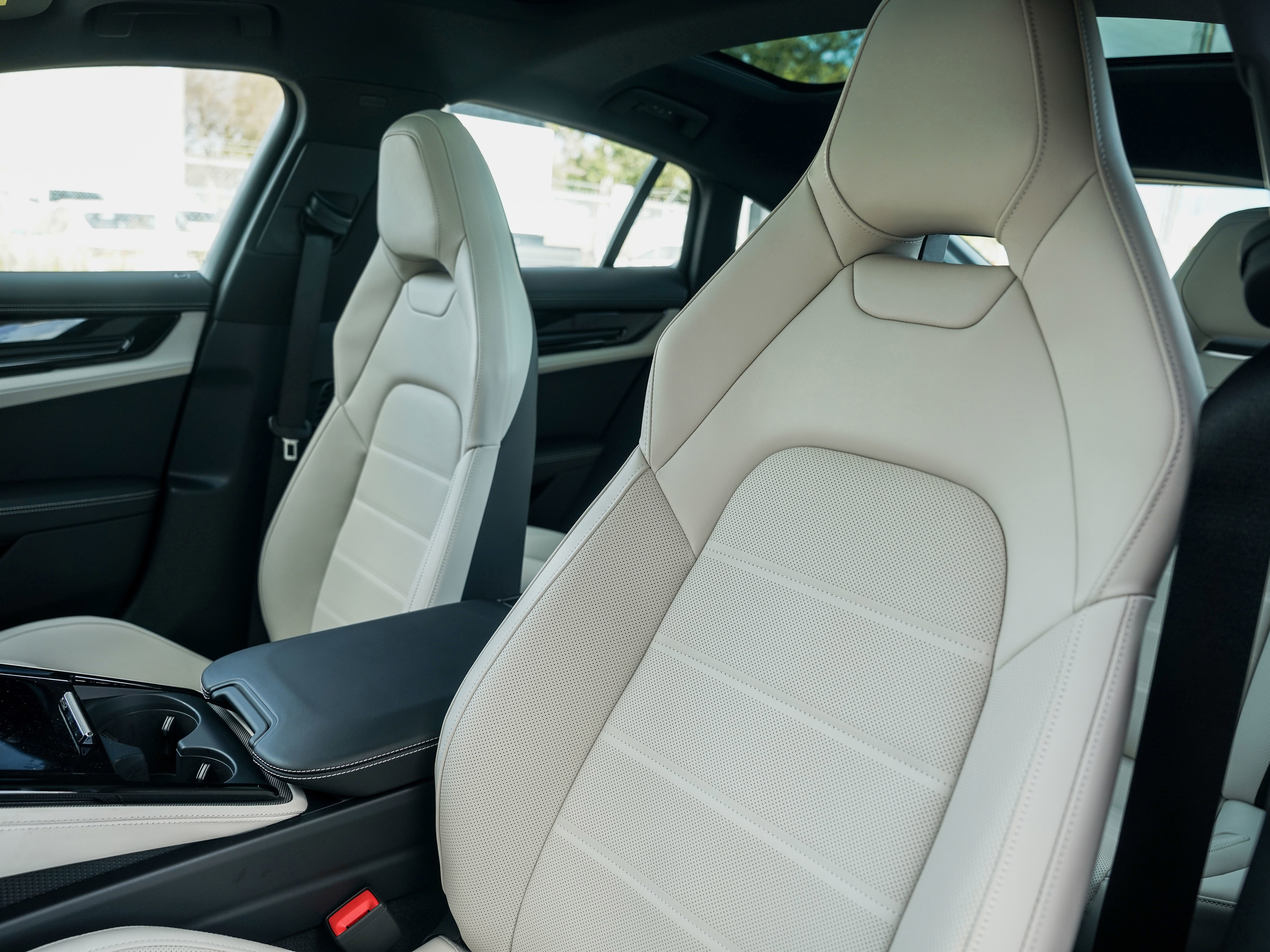 New 2026 Porsche Panamera 4 image 5