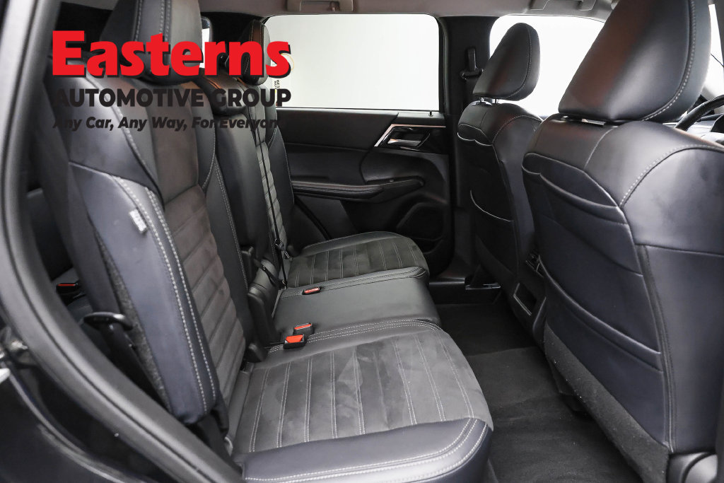 Used 2024 Mitsubishi Outlander SE FWD image 24