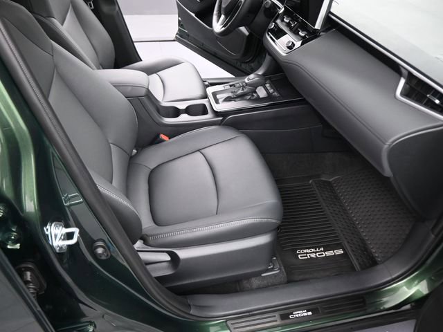 Used 2026 Toyota Corolla Cross XLE w/ Convenience Package image 29