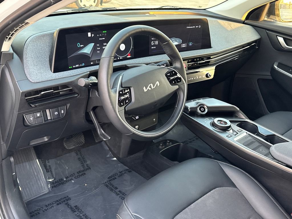 Certified 2024 Kia EV6 Light AWD/4WD image 17
