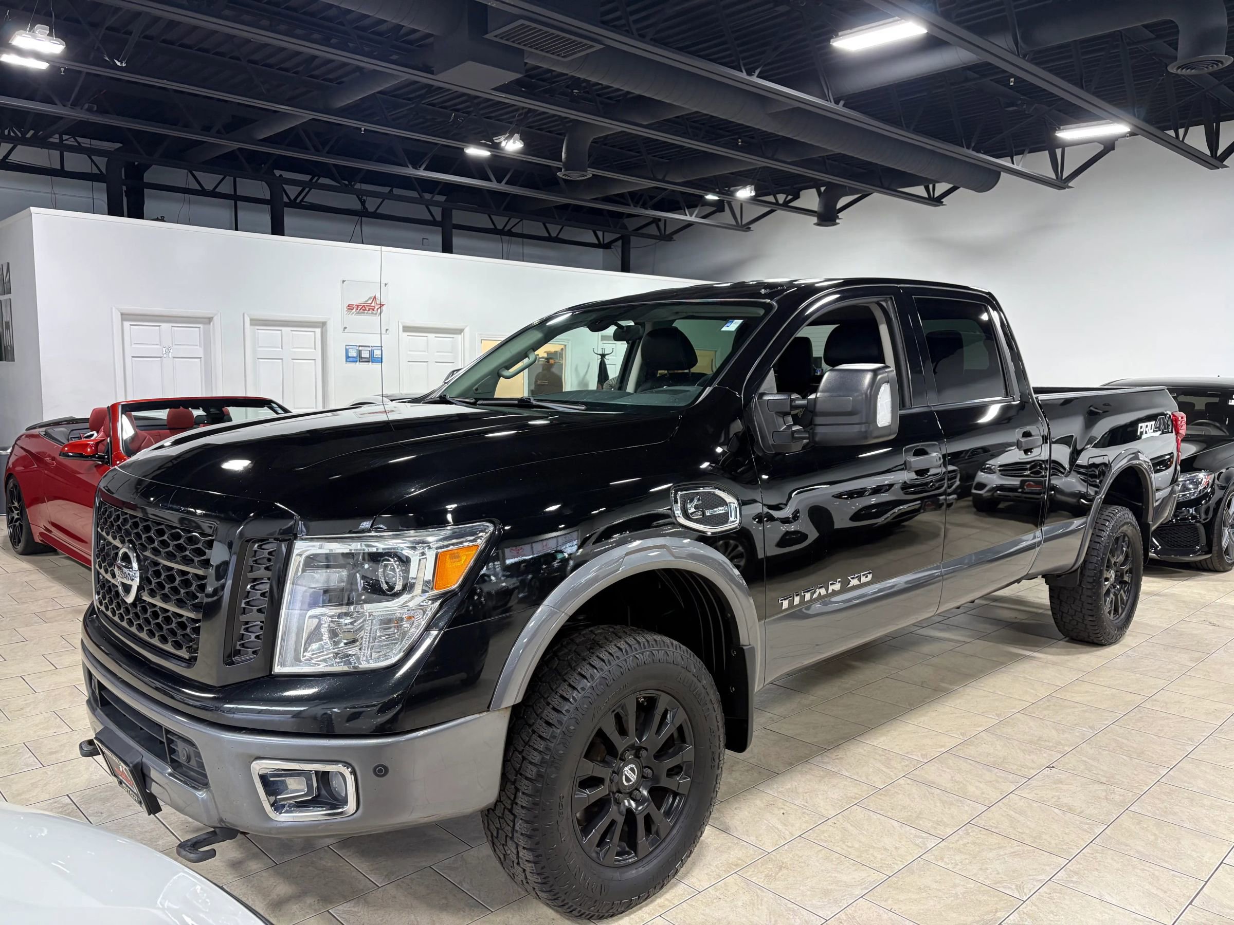 Used 2017 Nissan Titan PRO-4X image 6