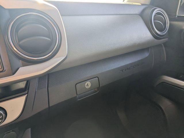 Used 2018 Toyota Tacoma SR5 image 19