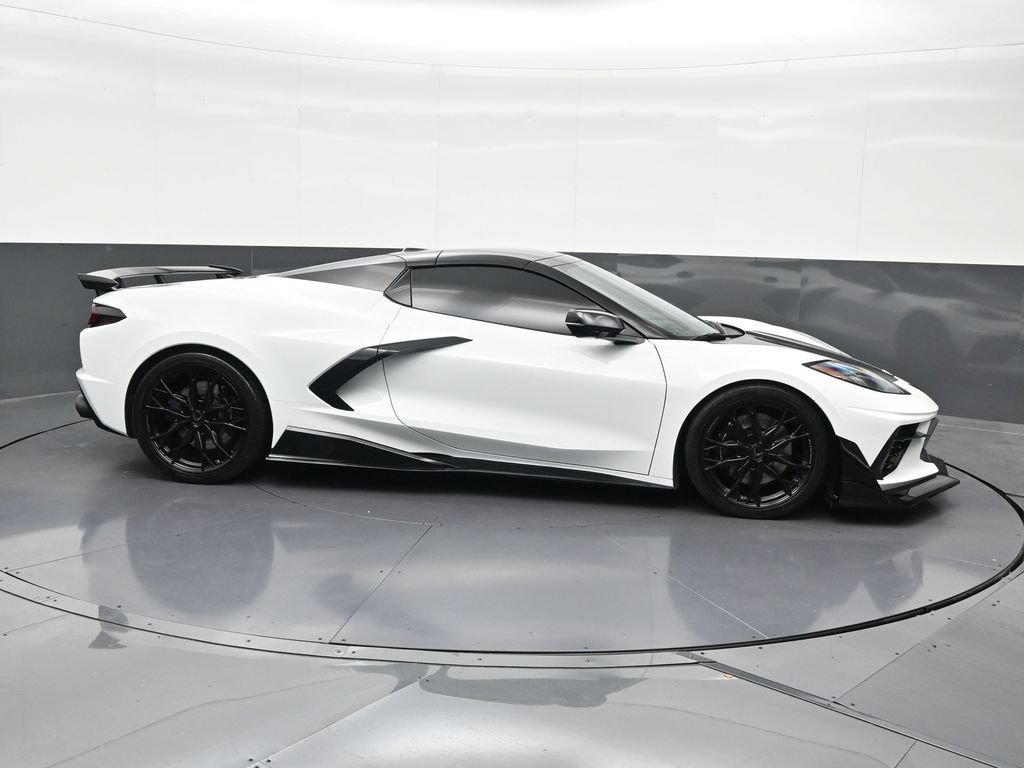 Used 2025 Chevrolet Corvette Stingray Preferred Conv w/ Z51 Performance Package RWD image 7